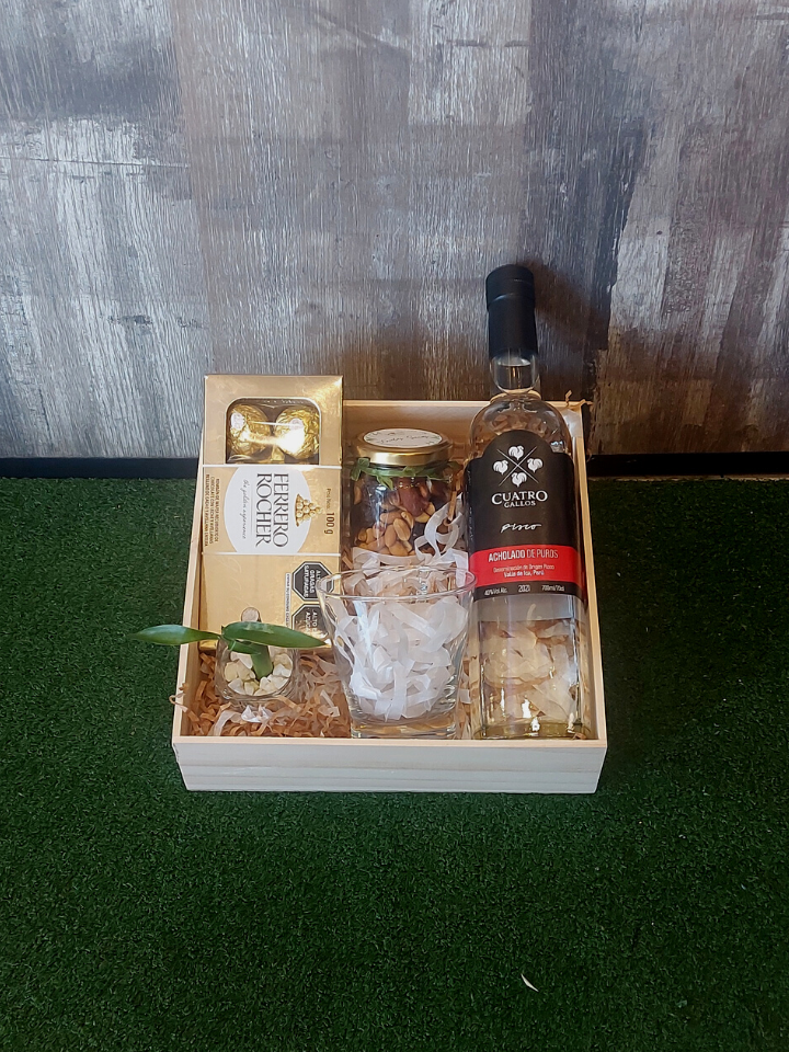 Producto: San Valentín / código: Gift Box - Pisco