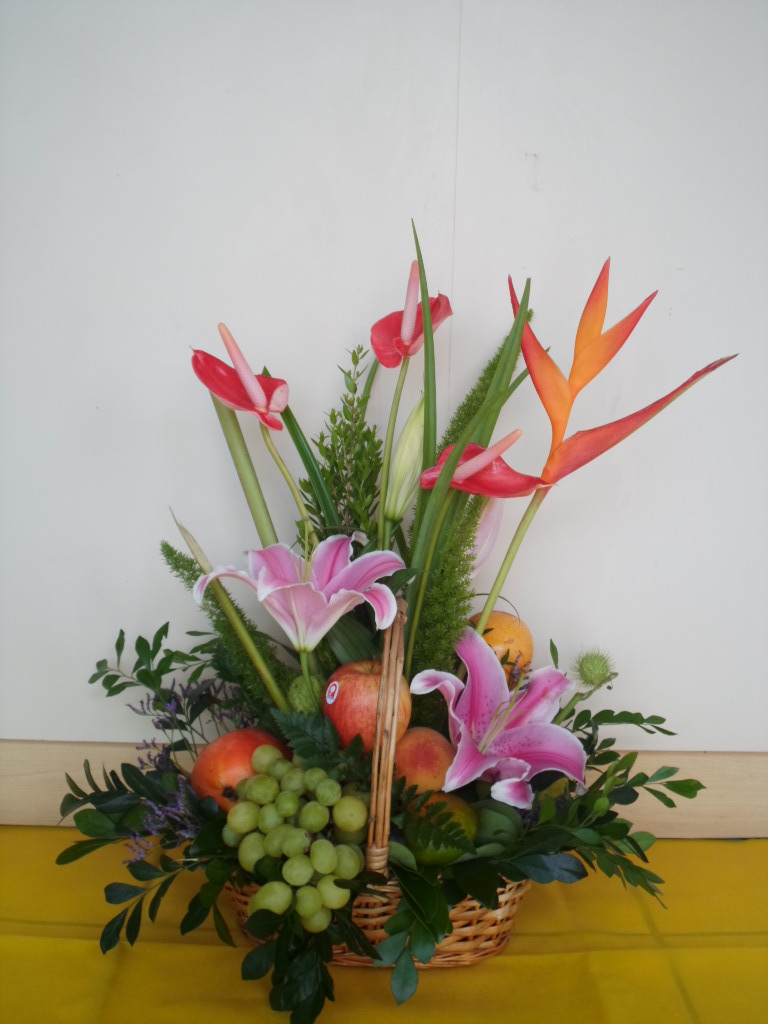 Producto: Toda Ocasión / código: Canasta frutera y flores